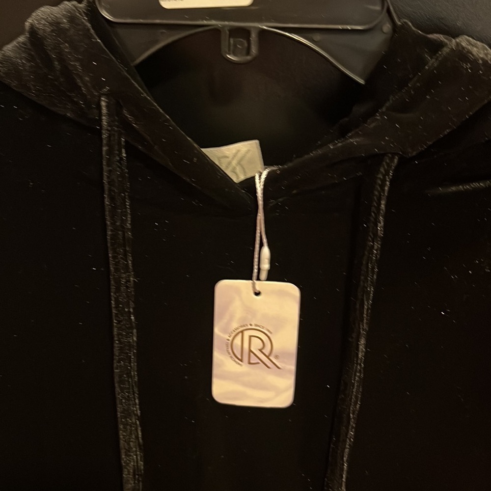 Black velvet hoodie NWT - Picture 5 of 5